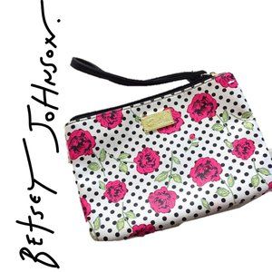 BETSEY JOHNSON